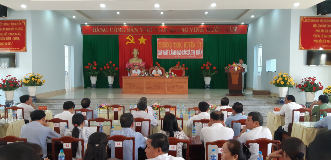 Bù Đăng: Thường trực Huyện ủy tổ chức gặp mặt lãnh đạo các xã, thị trấn đầu năm 2018.