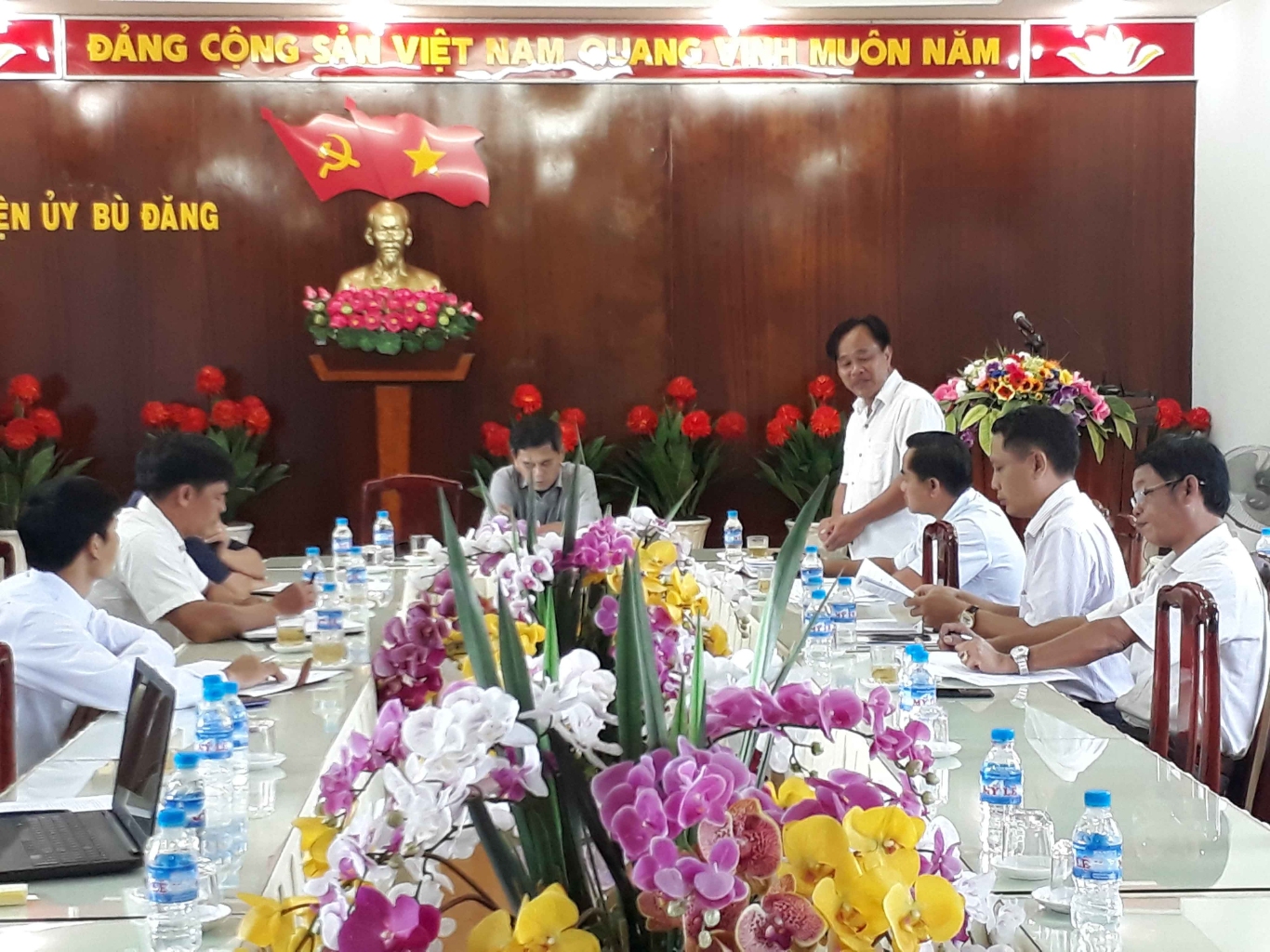 Phó chủ tịch UBND huyện Lê Thanh Hải phát biểu tại buổi làm việc