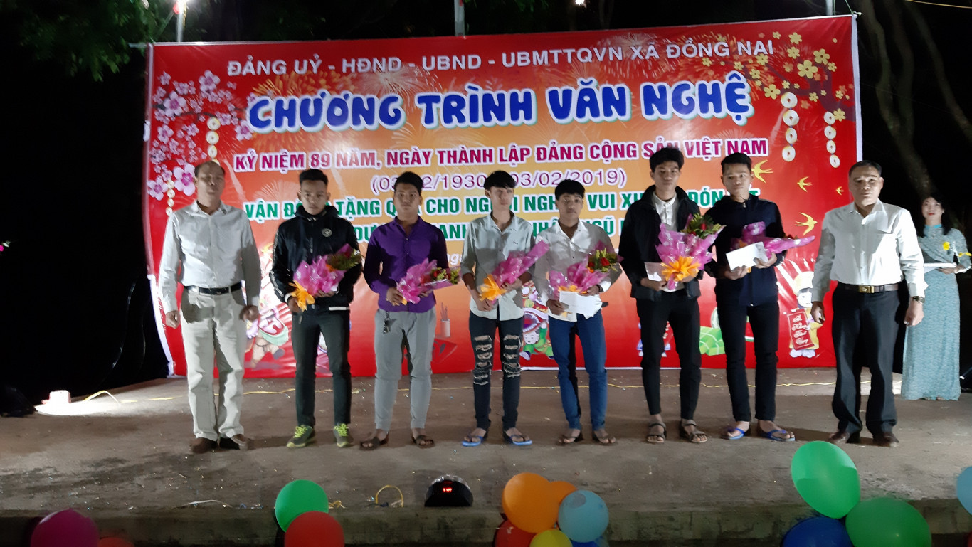 Xã Đồng Nai tổ chức tuyên dương 06 thanh niên lên đường nhập ngũ năm 2019.