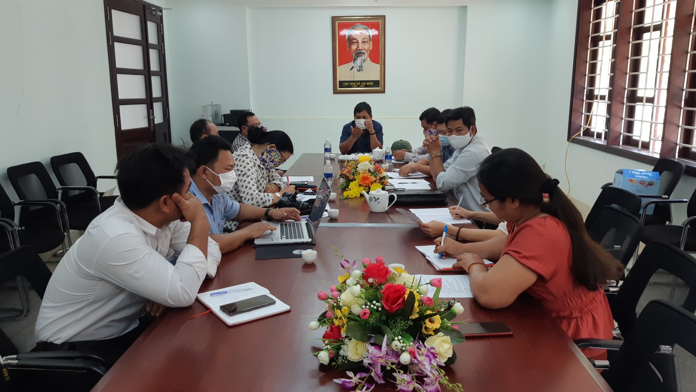 Ban dân tộc tỉnh Bình Phước làm việc với Ban quản lý Khu bảo tồn văn hóa dân tộc S’tiêng Sok Bom Bo về đầu tư phát triển làng nghề.