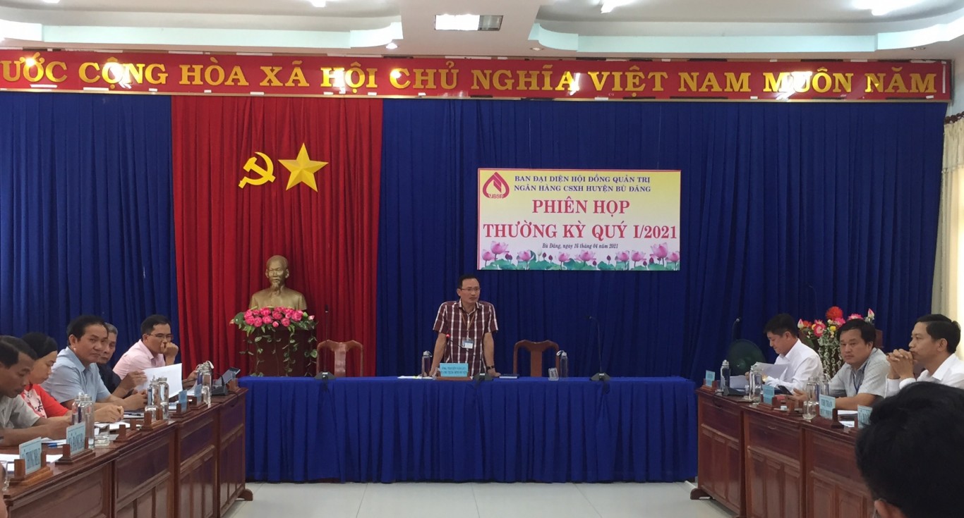 Đồng chí Nguyễn Văn Lưu - UVTV, Phó chủ tịch UBND huyện - Trưởng Ban đại diện phát biểu chỉ đạo tại Phiên họp.