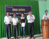 Khai giảng lớp tập huấn hội nông dân 2012.