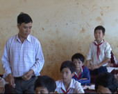 Thầy giáo Nguyễn Văn Lệ trường thcs Chu Văn An gương điển hình học tập và làm theo lời bác xã Đắk Nhau.