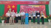 LĐLĐ huyện Bù Đăng tổ chức “Tết xum vầy, xuân gắn kết” Trao giải Liên hoan tiếng hát CNVC huyện Bù Đăng lần thứ 1/2023.