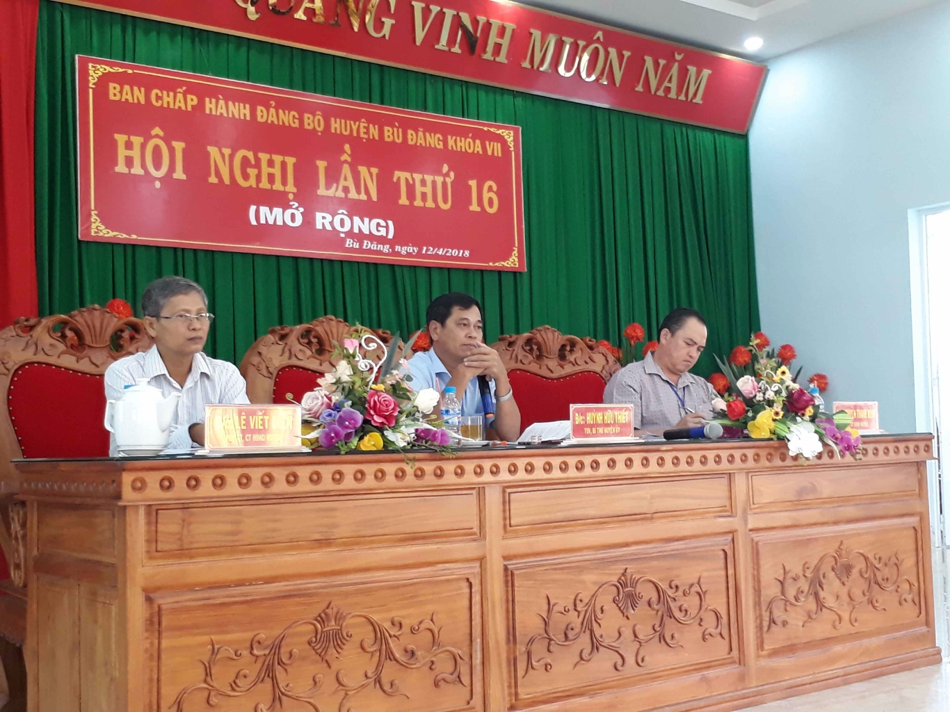 Ban chấp hành Đảng bộ huyện Bù Đăng khóa VII tổ chức hội nghị lần thứ 16 ( mở rộng).
