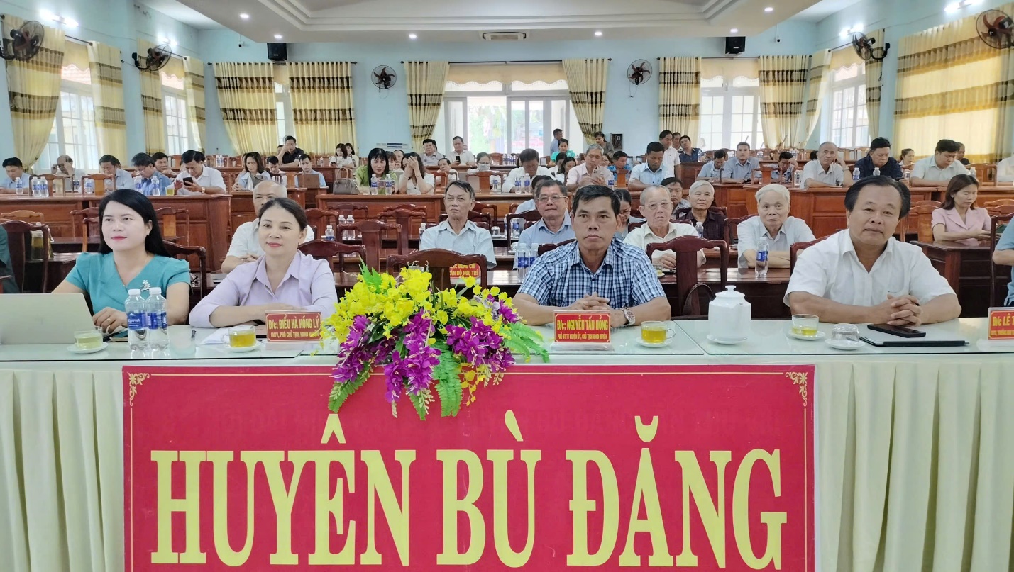 Bù Đăng tham dự hội nghị toàn quốc quán triệt, triển khai thực hiện nghị quyết số 66 và nghị quyết số 68-NQ/TW của Bộ chính trị
